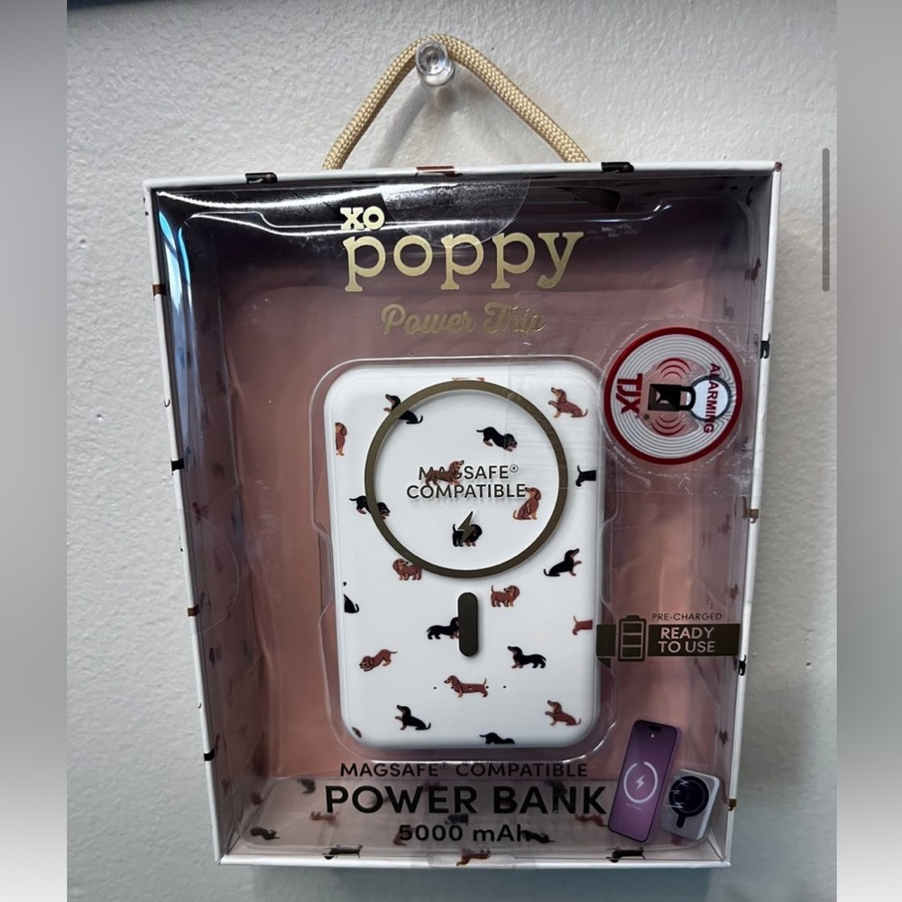 Super cute xo poppy Dachshund power bank